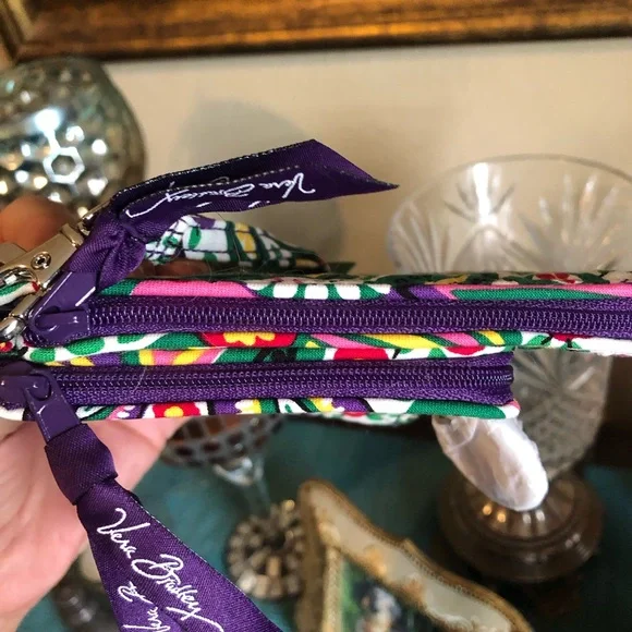 NEW!! Beautiful Floral Vera Bradley Double Wallet!! - Picture 7 of 9